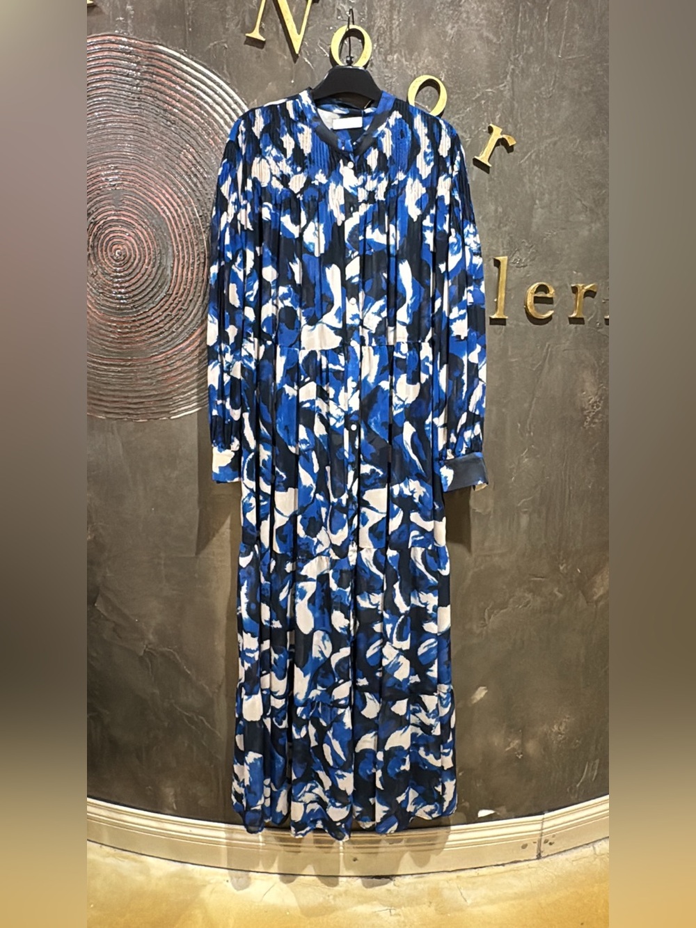 Day Birger et Mikkelsen Pleated Blue floral Maxi Dress Long Sleeve size US 4 - Picture 2 of 4